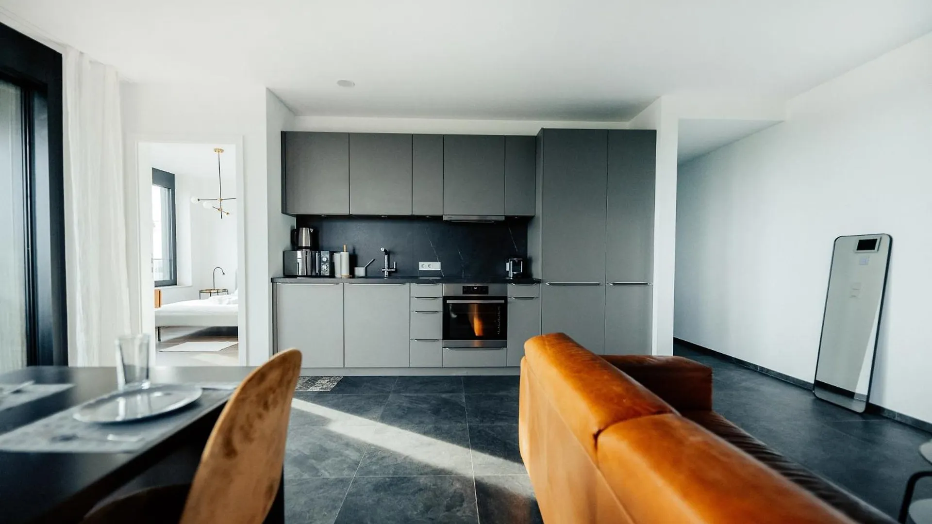 Luxury 1 Bedroom Apart W Swimmingpool, Spa & Fitness - Zenith Towers